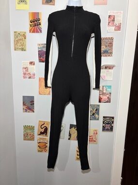 Zara Black Ribbed Long-Sleeve Jumpsuit with White Side Panels